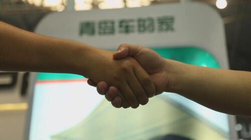 최신 회사 사례 카 홈 차고 주식회사 (주) 는 상하이 국제 주차장 전시회에 참가했습니다.