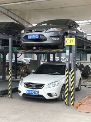 2000kg 4 포스트 리프트 모터 PLC 제어 모터 차량 리프트
